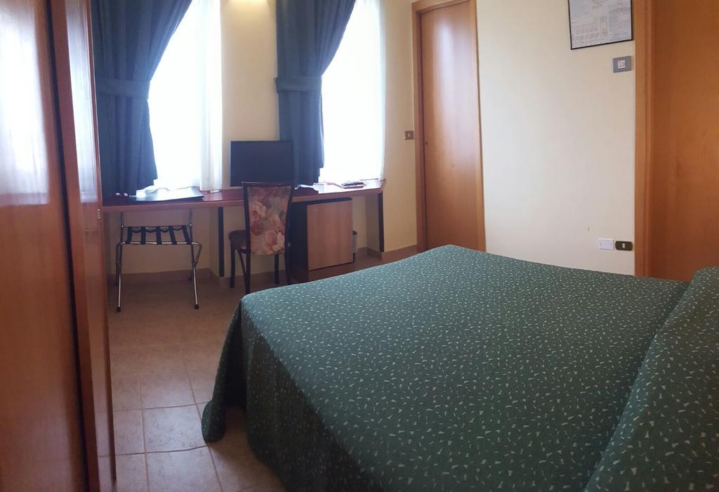 Nuovo Albergo Chieti Esterno foto
