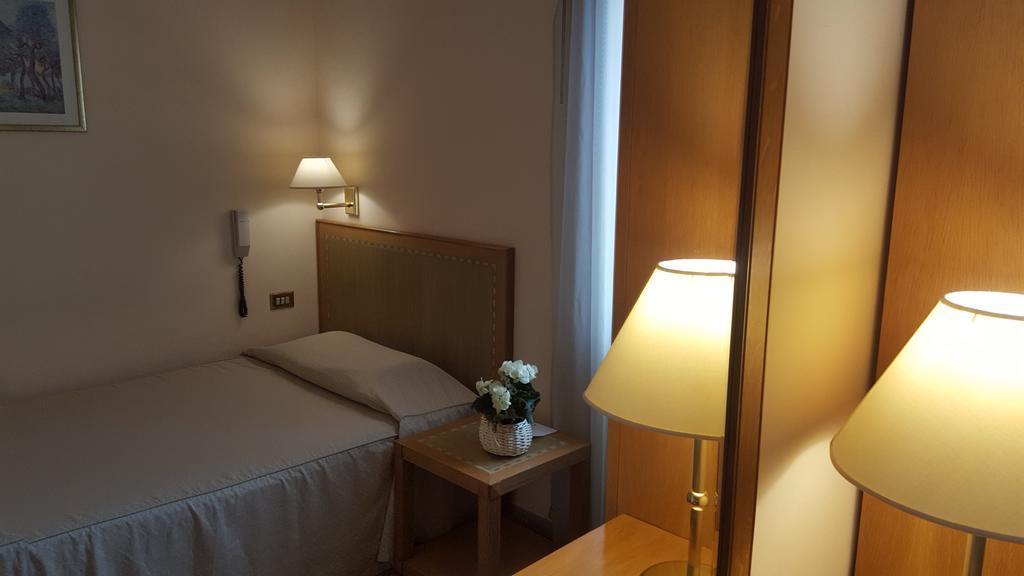 Nuovo Albergo Chieti Esterno foto