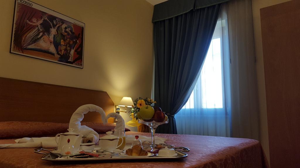 Nuovo Albergo Chieti Esterno foto
