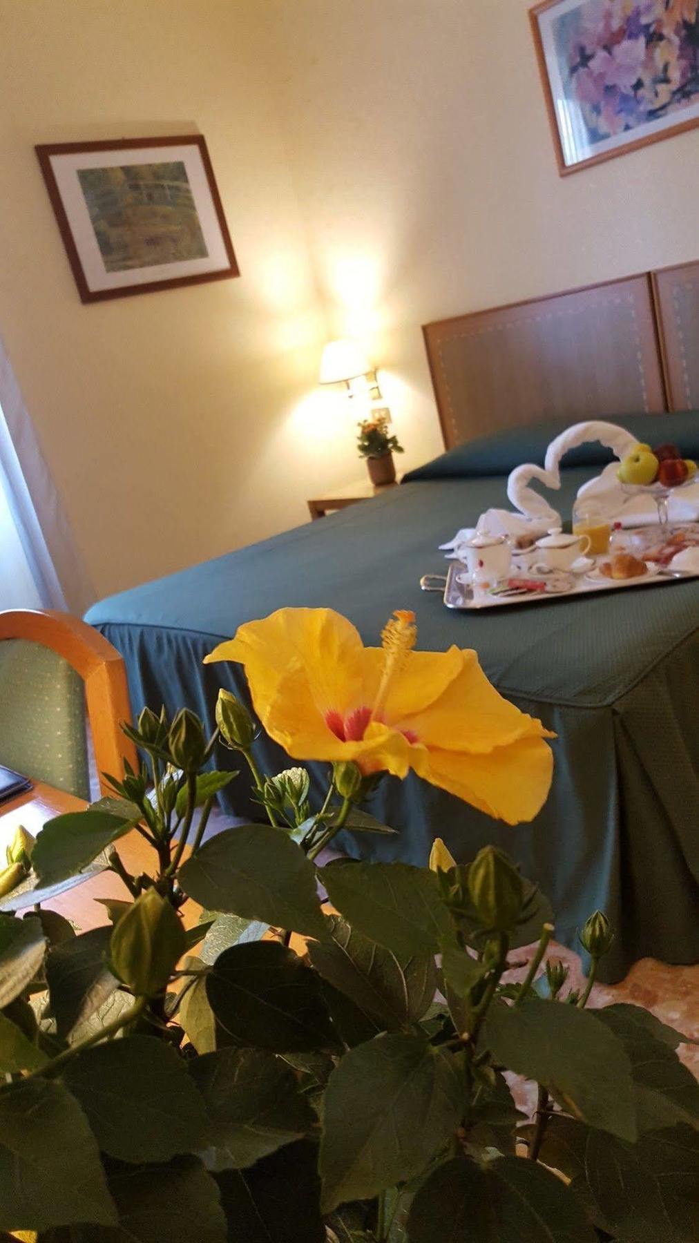 Nuovo Albergo Chieti Esterno foto